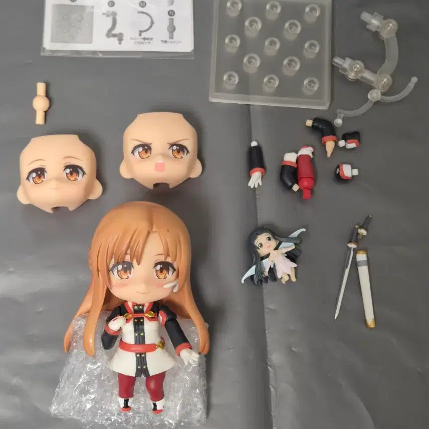 [BUNJANG] Sword Art Online Ordinal Scale Kirito &amp; Asuna Nendoroids (Set) / 소드아트온라인 오디널스케일 키리토,아스나 넨도로이드