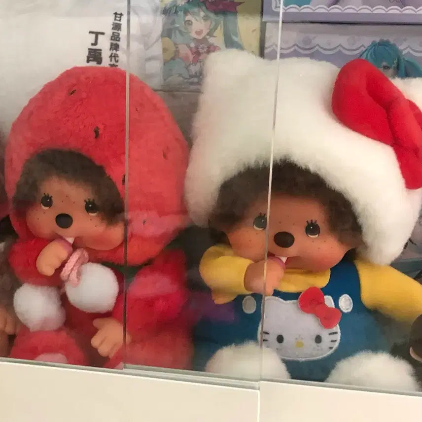 [BUNJANG] Hello Kitty &amp; Ichigo Monchhichi Doll Bundle Set / 헬로키티 &amp; 이치고 몬치치 인형 일괄판매