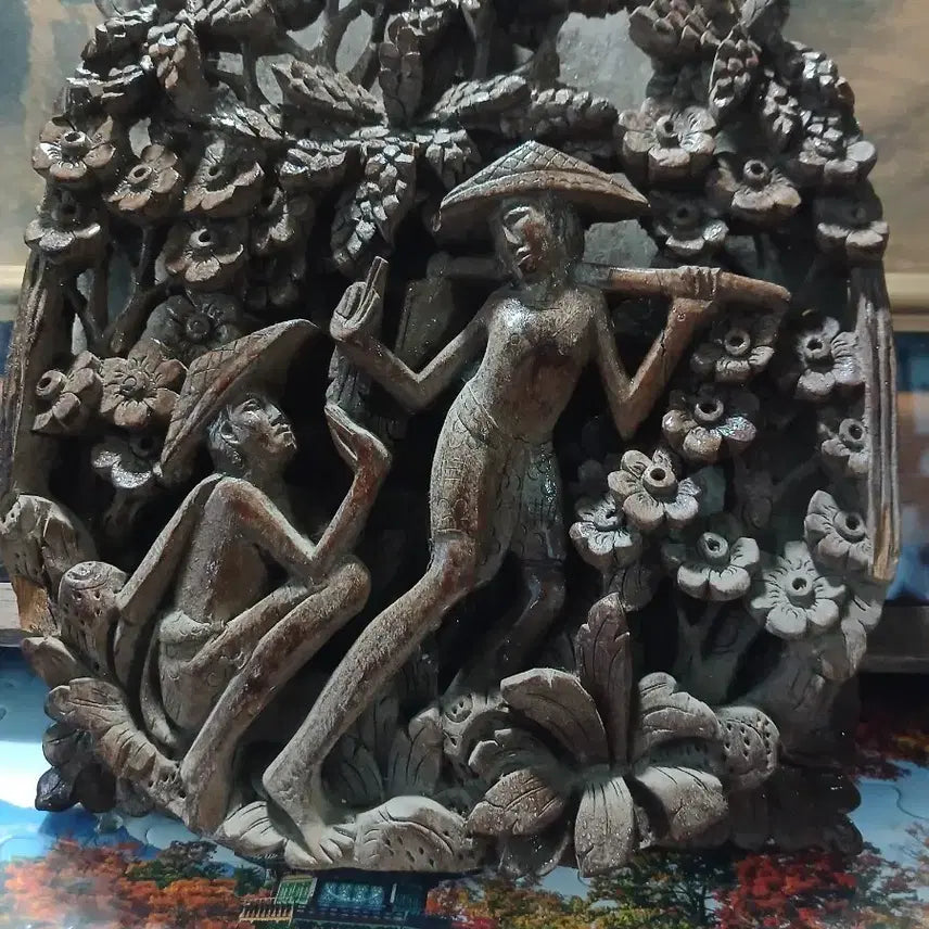 [BUNJANG] Carved Wooden Farmer Figurine Ornament / 나무 조각 농부 인물 장식품