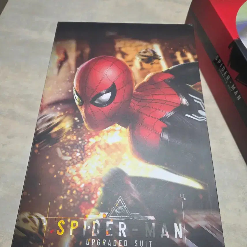[BUNJANG] Hot Toys Spider-Man Upgraded Suit Action Figure / 핫토이 스파이더맨 업그레이드슈트