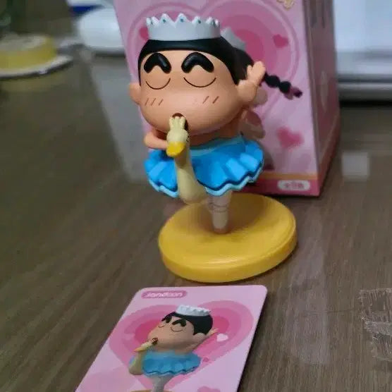 [BUNJANG] Jandoon Crayon Shin-chan Girl Disguise Series Figure / Jandoon 짱구는 못말려 소녀 변장 시리즈 피규어