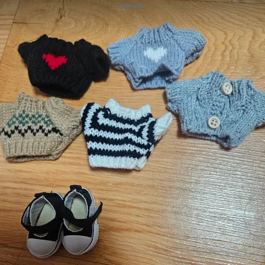 [BUNJANG] 10cm Doll Clothes Set (5 pcs) with Shoes / 10센치 인형옷 5벌 덤 신발