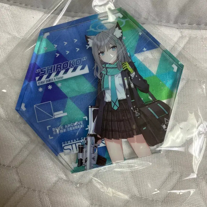 [BUNJANG] Blue Archive Shiroko Acrylic Block, Standee, Keychain, Photocard, Postcard, and Sticker Set / 처분) 공식 블루아카 시로코 아크릴블럭코롯토 판매 블루아카피규어키링포카엽서색지팝업