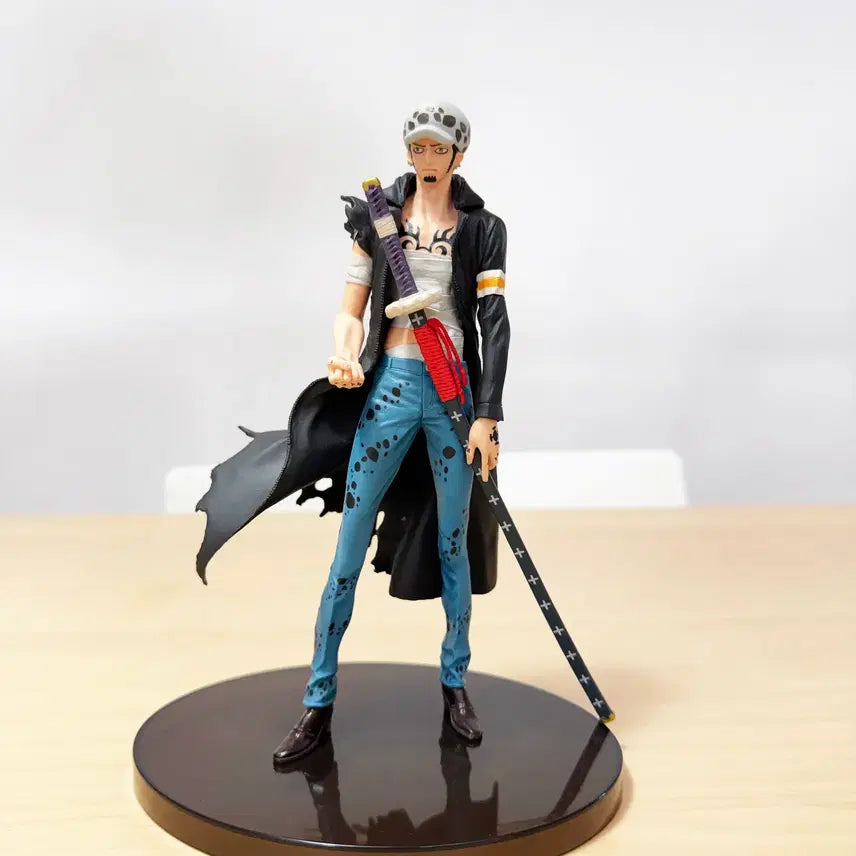[BUNJANG] One Piece Trafalgar Law Figure / 원피스 트리팔가 로우 피규어