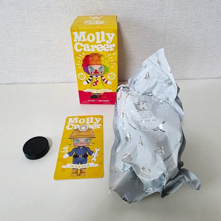 [BUNJANG] Popmart Molly Professional Series Miner Figure (Sealed) / 사탕봉지 미개봉>>팝마트 단종 몰리 직업 광부 피규어