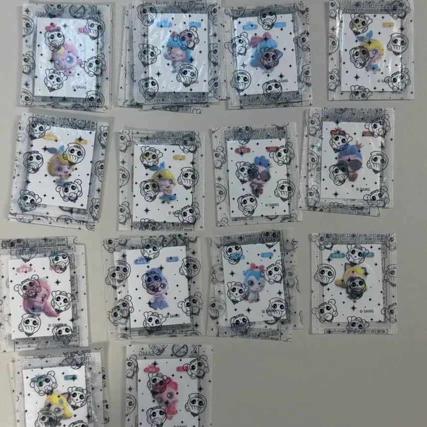[BUNJANG] Tingting Ttibusil 14-piece Bundle Set / 티니핑 띠부씰 14종 일괄