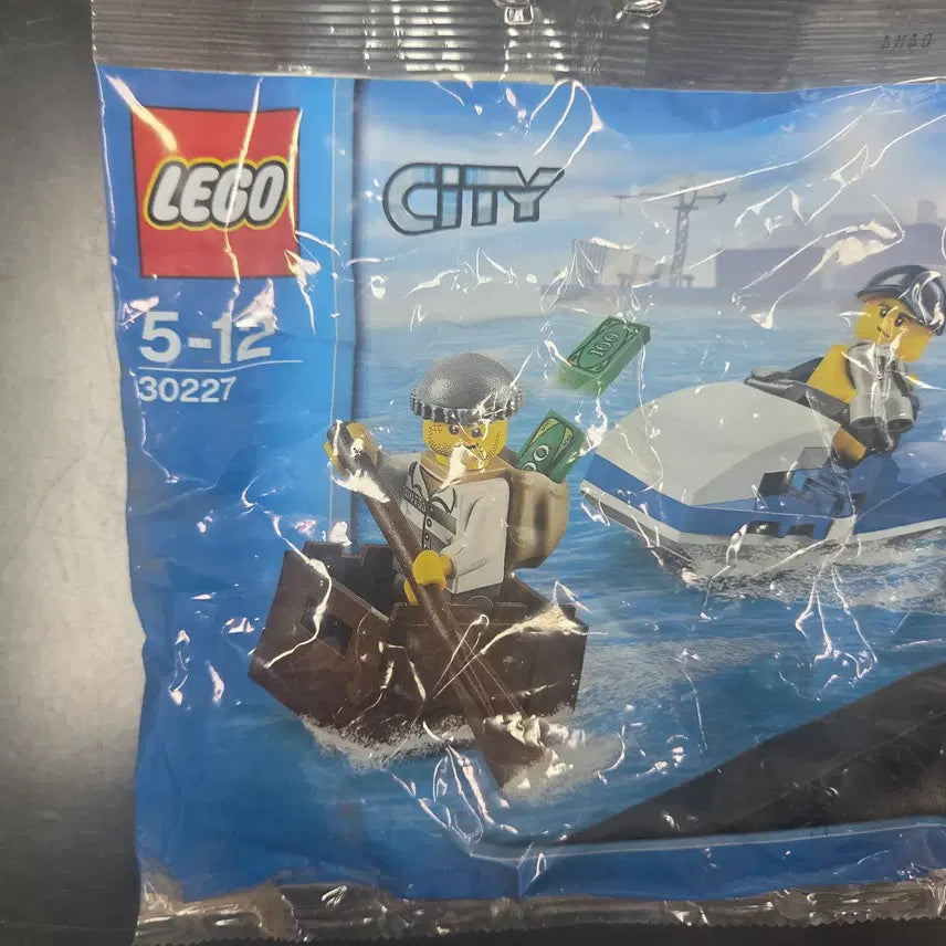 [BUNJANG] LEGO Police Water Scooter and Thief Set / 레고 경찰 수상 오토바이와 도둑