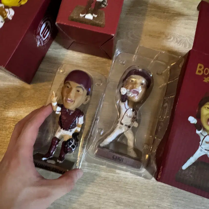 [BUNJANG] Rakuten Eagles Bobblehead Figure Set (4 Types) / 4종세트 중고 라쿠텐 이글스 보블 헤드 피규어