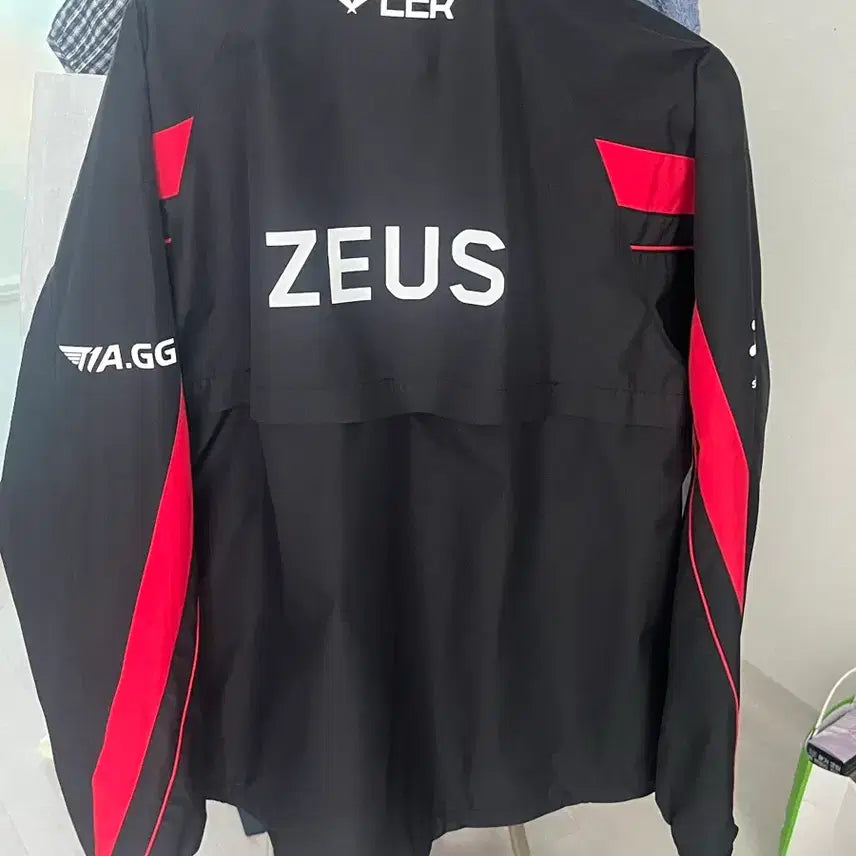 [BUNJANG] T1 2024 Spring Jacket Zeus Marked Size M / T1 2024 유니폼 m사이즈 제우스 마킹 스프링 자켓