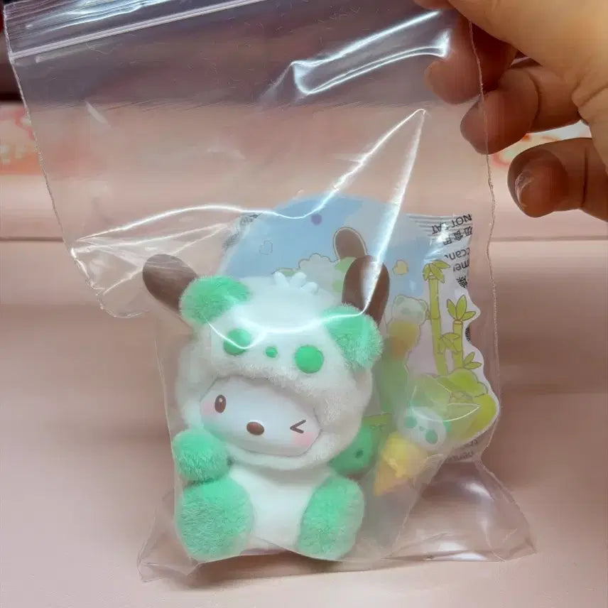 [BUNJANG] Sanrio Friends Colorful Pochacco Plush / 산리오 프렌즈 컬러풀 팬더 판다 (포챠코)