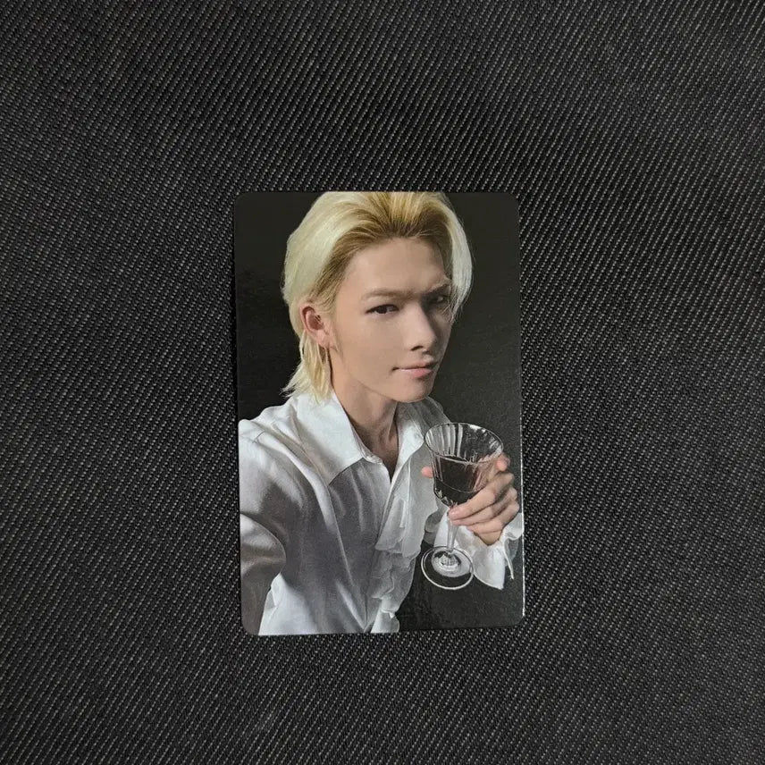 [BUNJANG] ENHYPEN House of Vampires Nicky Jealous Entry Photocard / 엔하이픈 하우스오브뱀파이어 니키 질투 입장 포카 판매