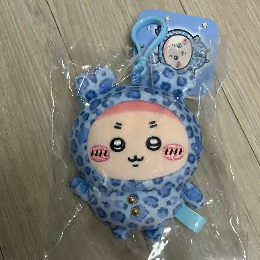 [BUNJANG] Chiikawa Don Quijote Leopard Pattern Kani Mascot Plush / 치이카와 돈키호테 호피 카니 마스코트 팔아요