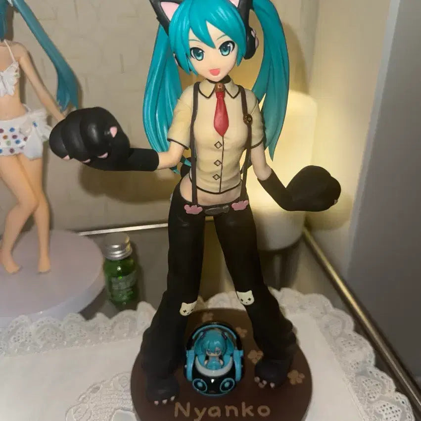 [BUNJANG] Neko Miku Classic Figure / [미품] 고전 미쿠 피규어 냥코 미쿠