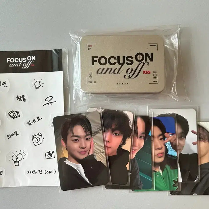 [BUNJANG] ONF FOCUS ON and off Photobook Set + Tin Case Set Bundle / 온앤오프 FOCUS ON and off MD