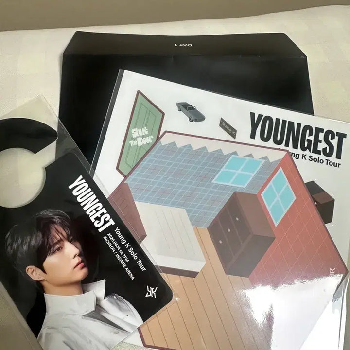 [BUNJANG] YOUNGEST First Concert Entrance Gift (Excluding Photocard) / 영기스트 첫콘 입장기프트(포카 미포함)