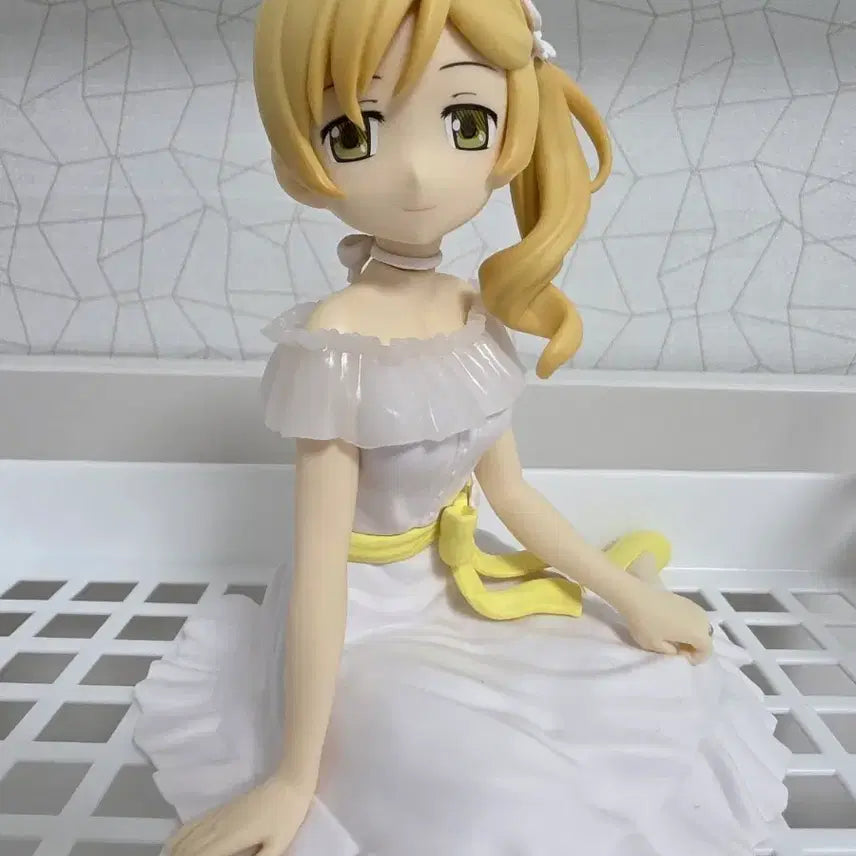 [BUNJANG] Puella Magi Madoka Magica Mami Figure / 마법소녀 마도카 마기카 마미 피규어