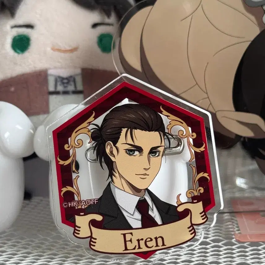 [BUNJANG] Attack on Titan Eren Acrylic Badge / 진격거 에렌  정장 아크릴 뱃지 판매합니다!