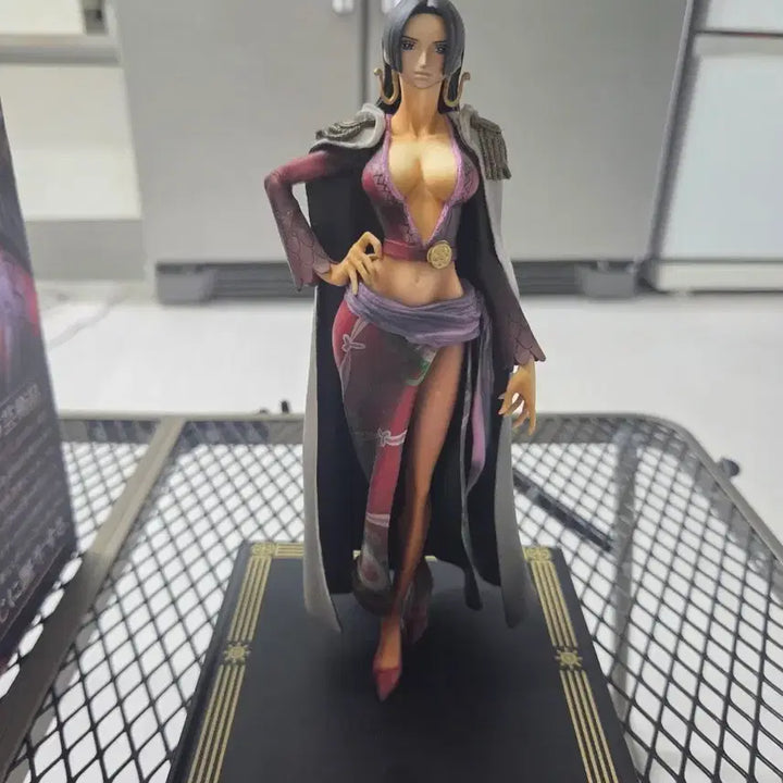 [BUNJANG] MegaHouse POP NEO-DX Boa Hancock (Pirate Empress) Figure / 원피스 보아핸콕 피규어
