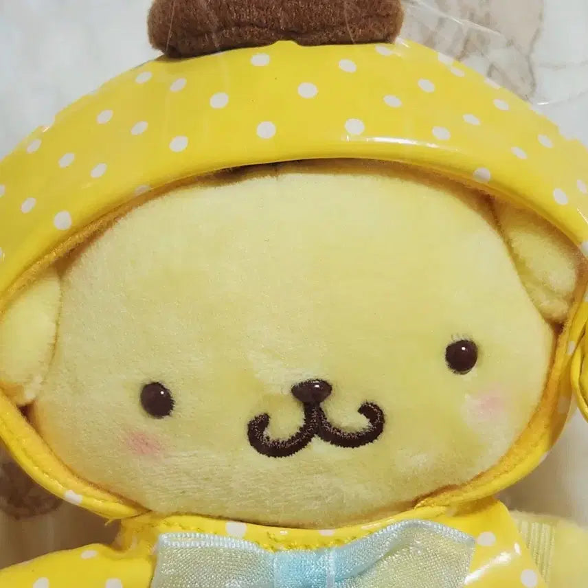 [BUNJANG] Sanrio Happy Rainy Days Pompompurin Mascot / 산리오 해피 레이니 데이즈 시리즈 우비 폼폼푸린 마스코트 팝니다.