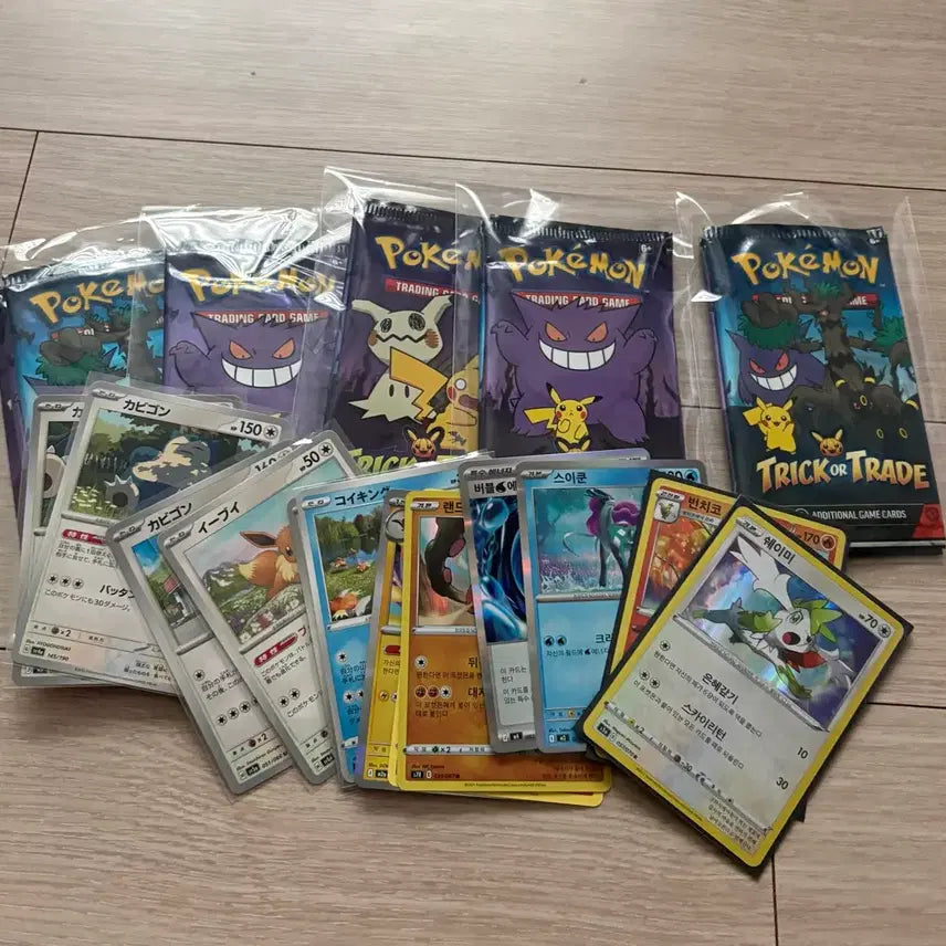 [BUNJANG] Pokemon Trading Card Game Halloween Pack Set / 북미 포켓몬카드 한정 할로윈 팩 1장씩 3장 세트 총 4세트 팝니다