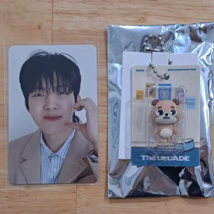 [BUNJANG] DAY6 Dowoon Japanese MD Random Figure Keyring &amp; Online 10,000 Yen Photocard Set / 데이식스 도운 일본 엠디 랜덤 피규어 키링 돈 + 온라인 만엔 포카 도쿄 고베 포토카드