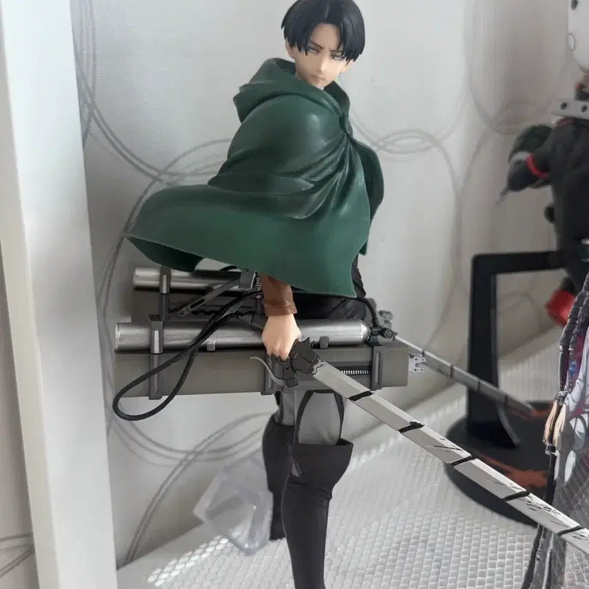 [BUNJANG] Attack on Titan Levi B Prize Figure / 진격의거인 리바이 b상 피규어