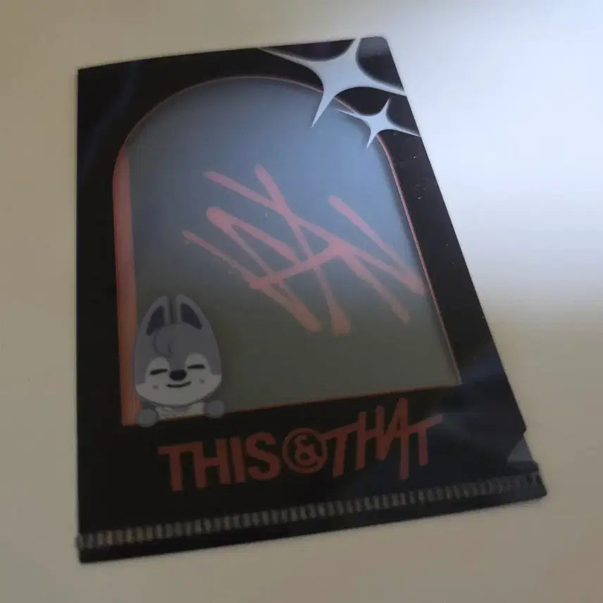 [BUNJANG] Stray Kids This &amp; That Popup Photocard Holder Wolfchan / 스트레이키즈 this &amp; that 팝업 포카홀더 울프찬