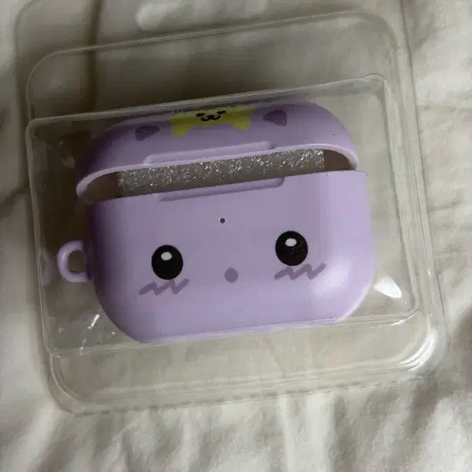 [BUNJANG] Hats to Hats (Hatsune Miku) Hyug H Hatsune Miku Airpods Pro 2 Case / 하츠투하츠 하뀨하 쭈일리언 미개봉 에어팟 프로2 케이스(배송비 포함 가격)