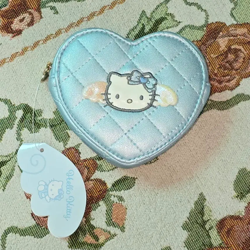 [BUNJANG] Sanrio Hello Kitty Yumemiru Heart Quilting Pouch - Blue / 산리오 헬로키티 유메미루 하트 퀼팅 파우치 블루 키티 엔젤