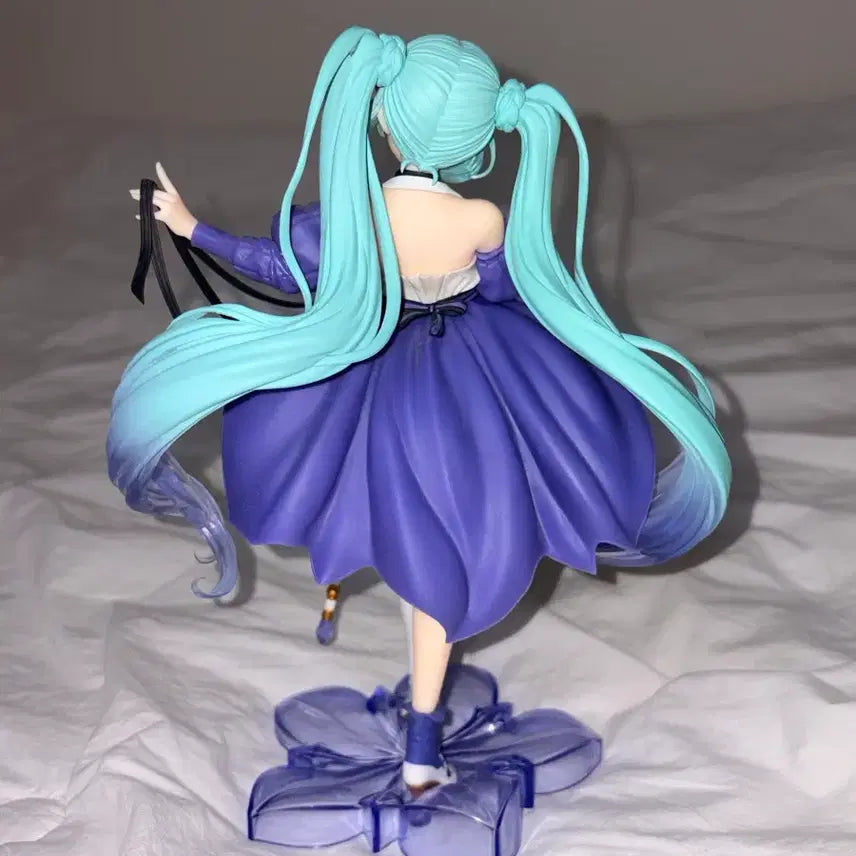 [BUNJANG] Hatsune Miku 2024 Birthday Figure / 하츠네미쿠 2024버스데이 피규어