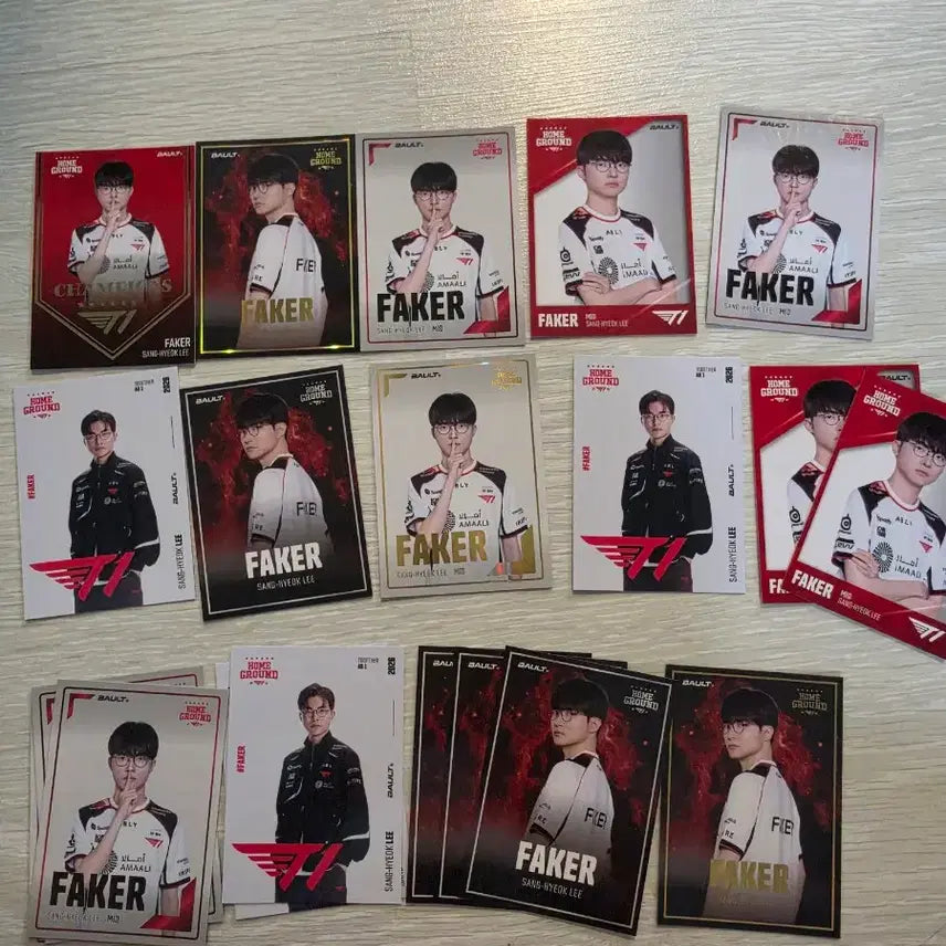 [BUNJANG] T1 Faker Homeground Bolt Photocard Bundle Set / 일괄 T1 홈그라운드 볼트 포토카드 챔피온스 포함 페이커