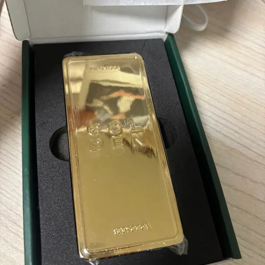 [BUNJANG] BTS Jungkook Golden Exhibition Gold Bar Paperweight / BTS 정국 골든 전시회 골드바 문진