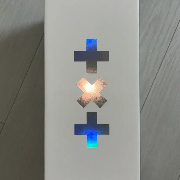 [BUNJANG] TXT Official Light Stick Ver.2 (New) / 모아봉2(새상품) 양도 (덤 많이 드려요)