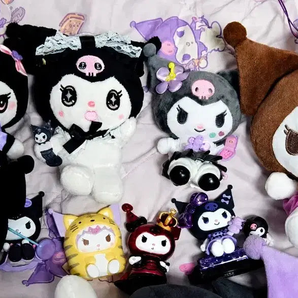 [BUNJANG] Sanrio Kuromi Bundle Lot Romi Are Kogal Toptoy Mascot &amp; Figurines / 산리오 쿠로미 일괄 로미아레 코갸류 마스코트, 인형, 탑토이 피규어