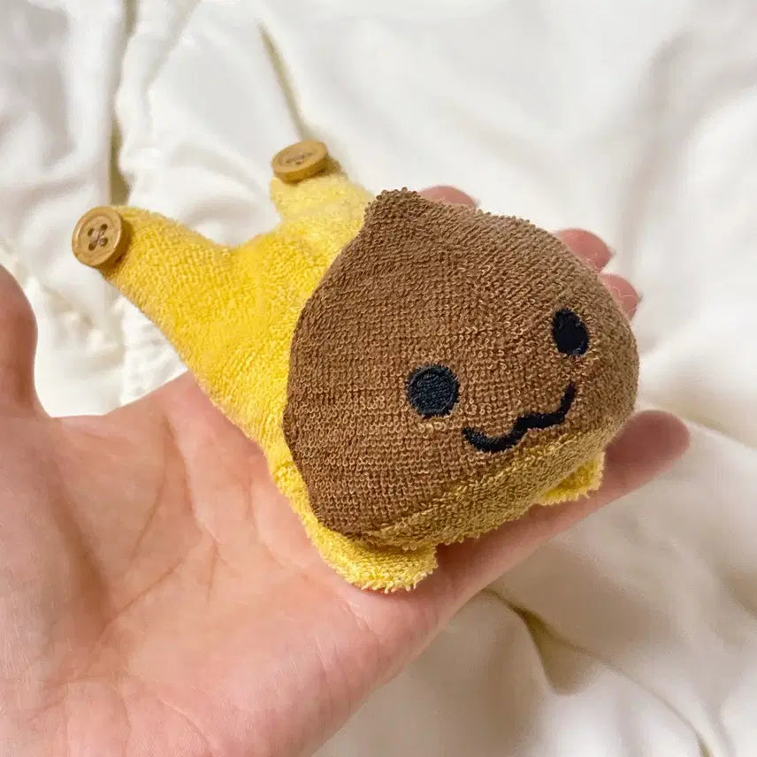 [BUNJANG] Handheld Chestnut Plush Toy / 아마구리 인형