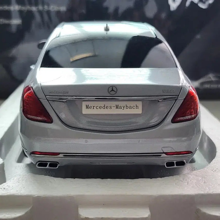 [BUNJANG] Almost Real 1:18 Mercedes-Benz Maybach S600 Silver Diecast Model / 1:18 올모스트리얼 벤츠 마이바흐 S클래스 S600 실버 다이캐스트