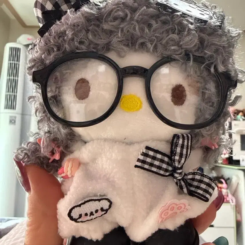 [BUNJANG] Short-Legged Curly Kitty Doll with Glasses / 안경 쓴 숏다리 뽀글이 키티인형