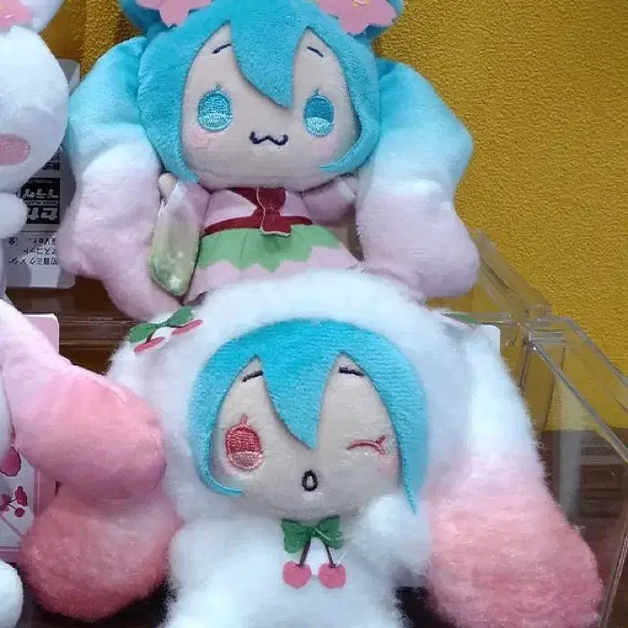 [BUNJANG] Sakura Miku Cinnamoroll Collaboration Plush Set / 사쿠라미쿠 시나모롤 콜라보 인형 2종 일괄