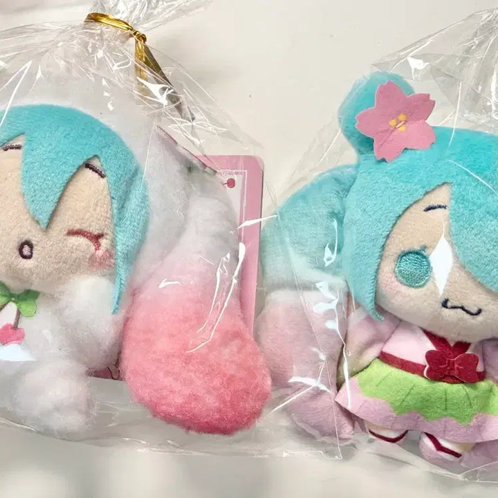 [BUNJANG] Sakura Miku Cinnamoroll Collaboration Plush Set / 사쿠라미쿠 시나모롤 콜라보 인형 2종 일괄