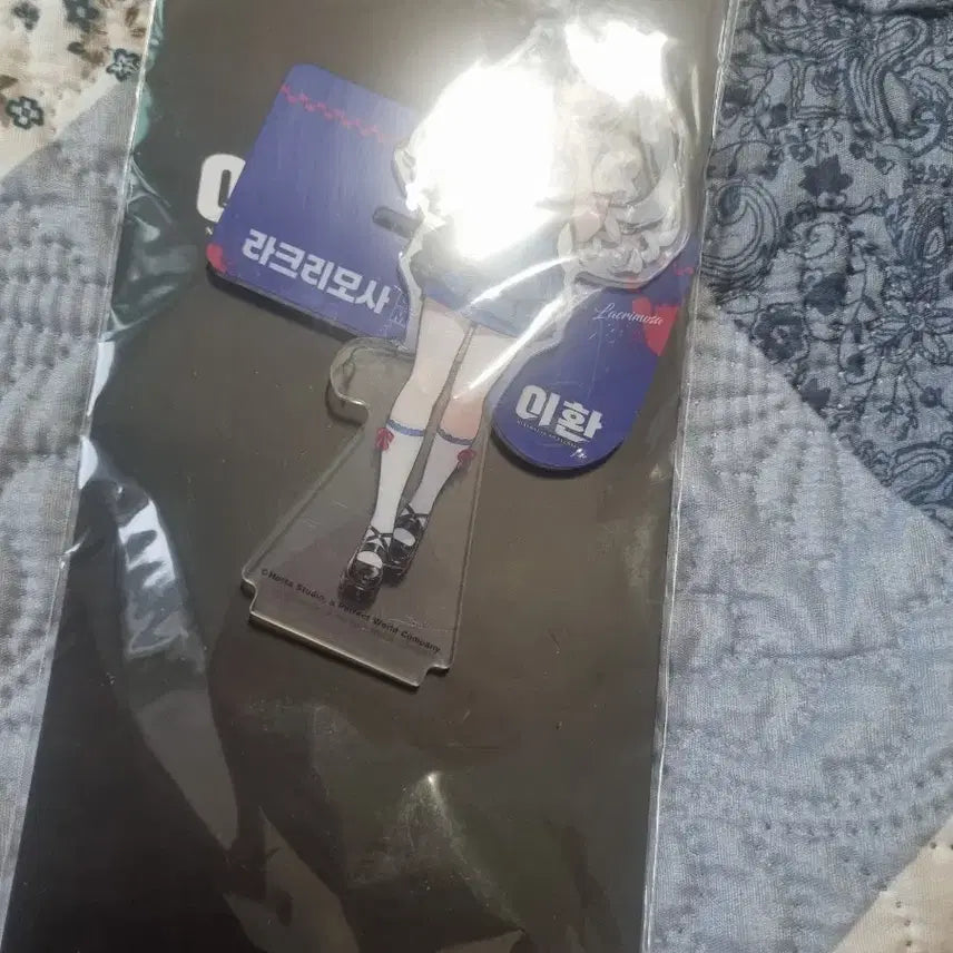 [BUNJANG] GS25 Lacramaosa Acrylic Stand / gs25 이환 라크라모사 아크릴스탠드