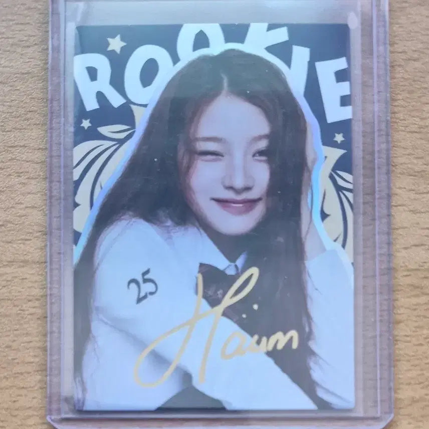 [BUNJANG] 2025 TERECKA K-POP Rookie Kiki Hahyum Signature Photocard / 2025 테레카 KPOP 루키 키키 하음 시그니처카드 판매합니다.