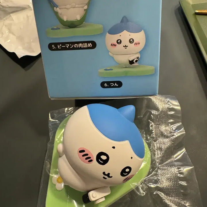 [BUNJANG] Chiikawa Hachiware All Over Figure / 치이카와 하치와레 투성이 피규어