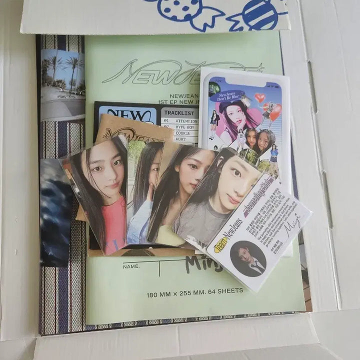 [BUNJANG] NewJeans Minji Bluebook Album / 뉴진스 NewJeans 블루북 민지 앨범