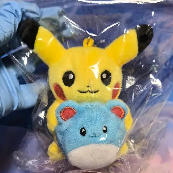 [BUNJANG] Korea Exclusive Olive Young Pikachu Plush Keychain 2 Types / 한국 한정 올리브영 피카츄 인형 키링 2종