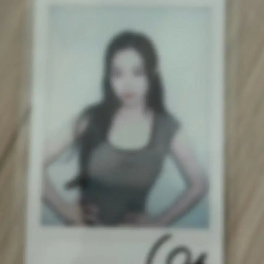 [BUNJANG] TripleS Kim Chaeyeon Polaroid / 260809 트리플에스 김채연 폴라로이드