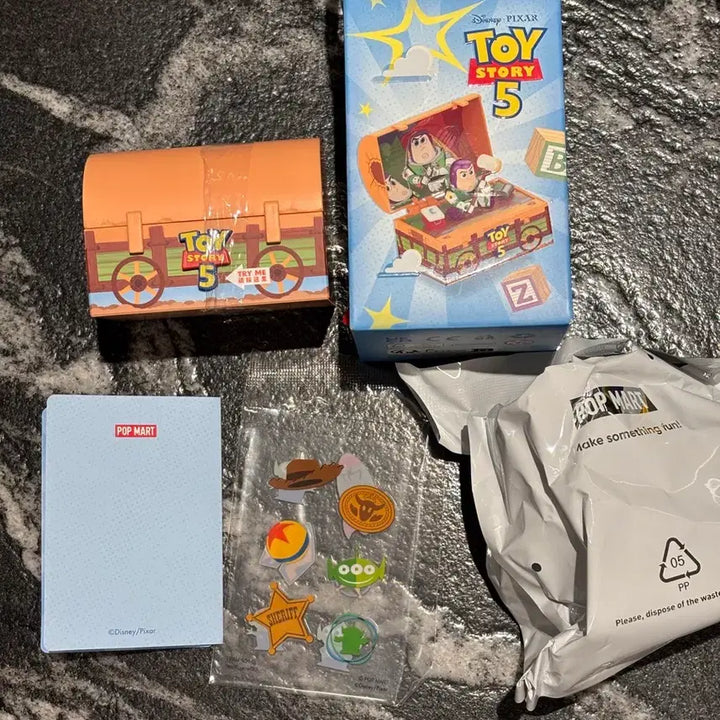 [BUNJANG] Pop Mart Toy Story Buzz on the Move Figure / 토이스토리5 팝마트 버즈 Buzz on the move 피규어