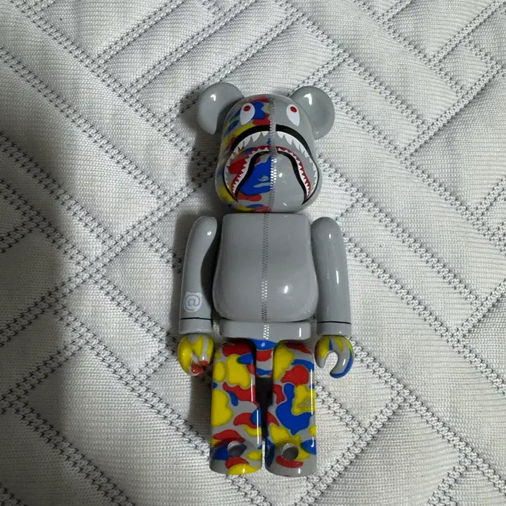 [BUNJANG] Bape Medicom Toy Bearbrick 30th Anniversary 100% / 베이프 베어브릭 메디콤토이 30주년 100%만 판매