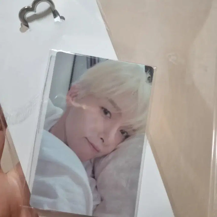 [BUNJANG] Super Junior Ryeowook Dive to Blue Concert Acrylic Keyring + Photocard / 슈퍼주니어 려욱 콘서트 DIVE TO BLUE 키링 +포카 새상품