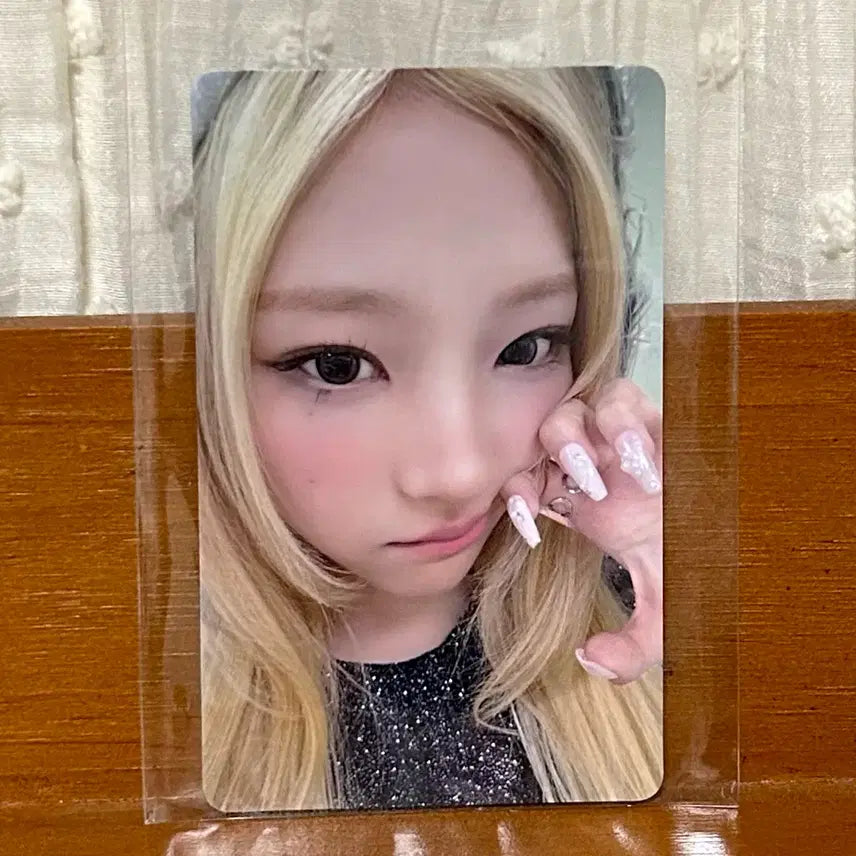 [BUNJANG] Hatsune Miku Iconic Heart Universal Japan Album POB Photocard Stella / 하츠투하츠 아이코닉 하트 유니버셜 특전 스텔라 포카 양도 일본 앨범 미공포