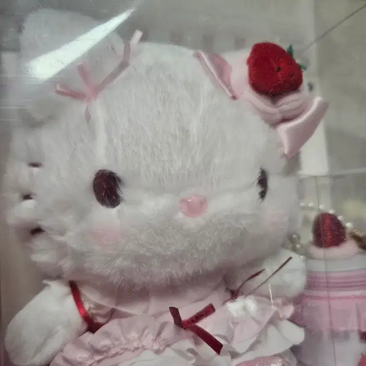 [BUNJANG] Sanrio Hello Kitty Shortcake 2 Plush Doll (Sealed) / 산리오 헬로키티 쇼트케이크2 누이 미개봉